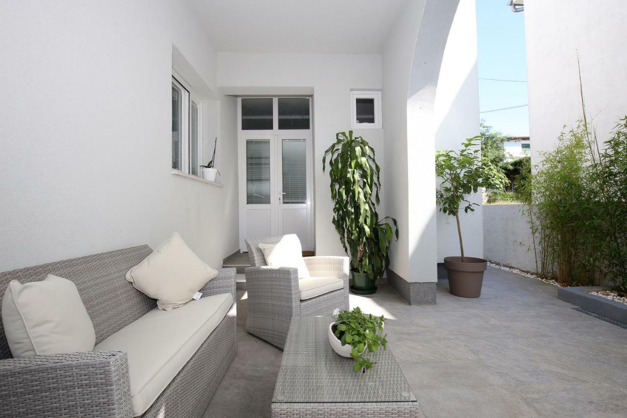 Apartments Ines Murter Ngoại thất bức ảnh