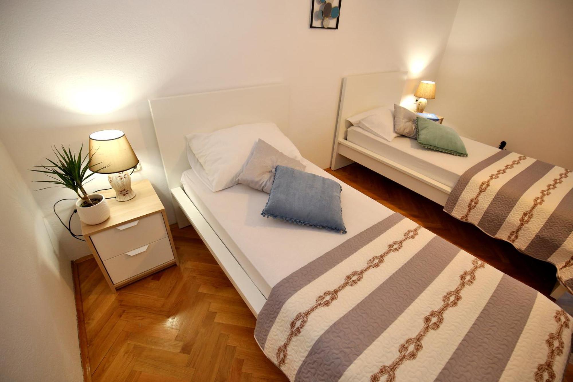 Apartments Ines Murter Ngoại thất bức ảnh