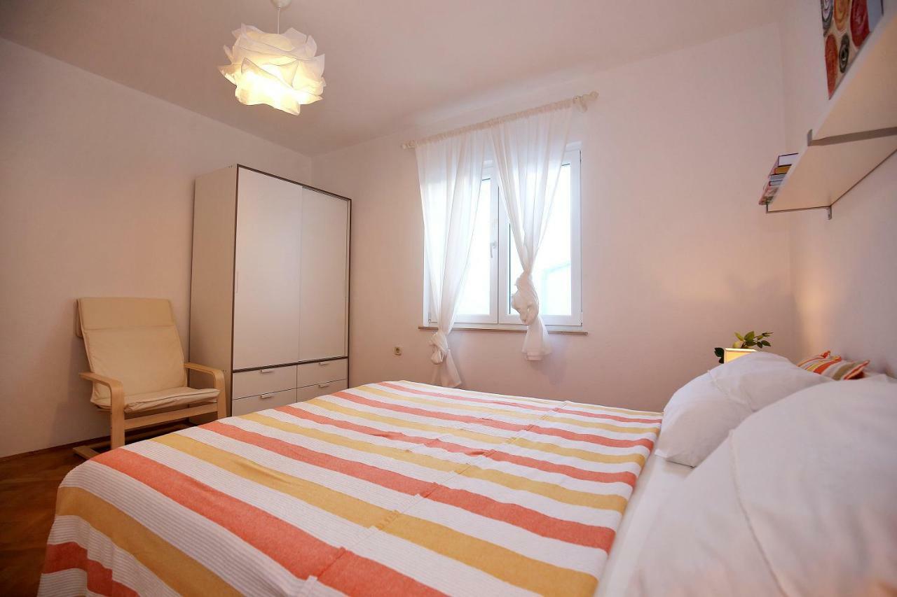 Apartments Ines Murter Ngoại thất bức ảnh