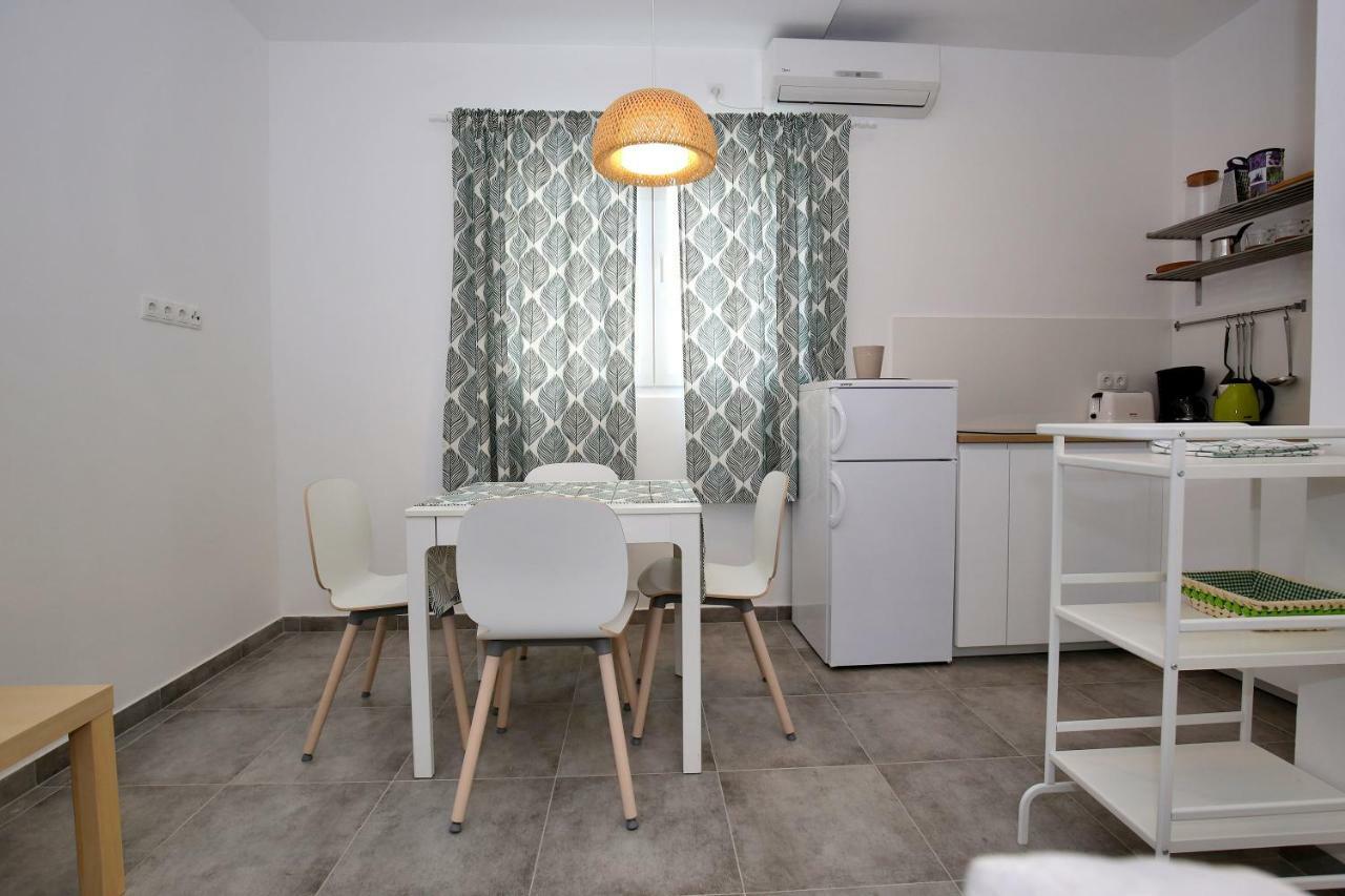Apartments Ines Murter Ngoại thất bức ảnh