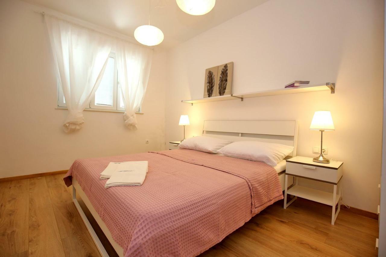 Apartments Ines Murter Ngoại thất bức ảnh
