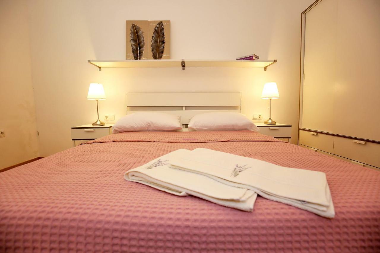 Apartments Ines Murter Ngoại thất bức ảnh